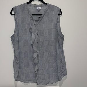 Elle top black and white